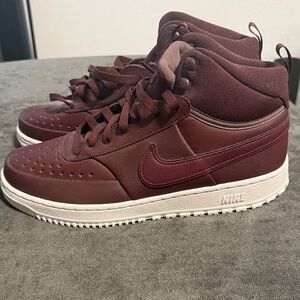 Nike Men's Maroon High-Top Sneakers